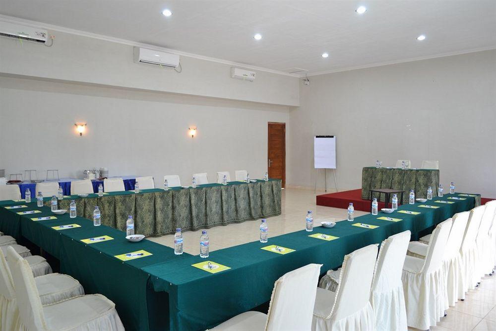 Oyo 743 Garden Guesthouse Maguwo Екстериор снимка