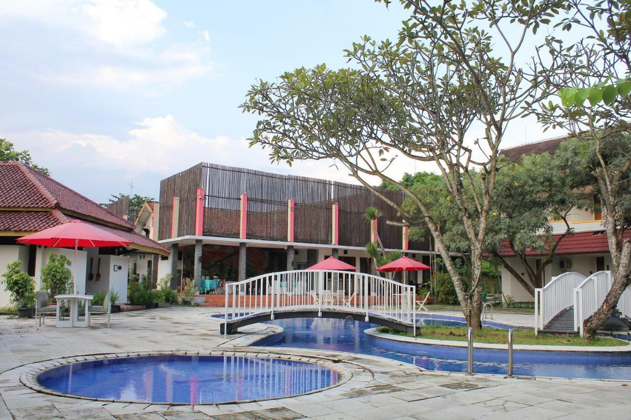 Oyo 743 Garden Guesthouse Maguwo Екстериор снимка