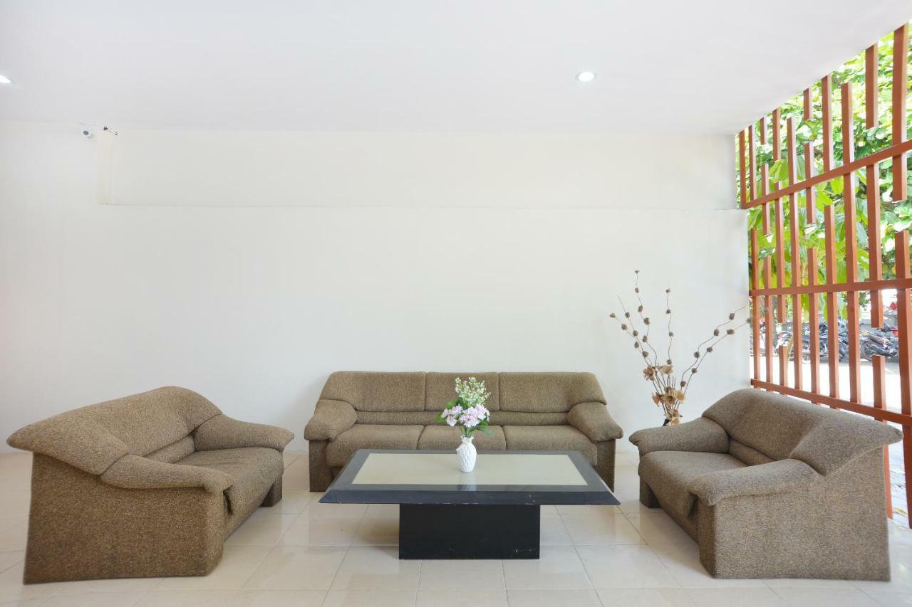 Oyo 743 Garden Guesthouse Maguwo Екстериор снимка