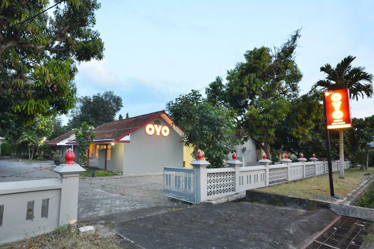 Oyo 743 Garden Guesthouse Maguwo Екстериор снимка