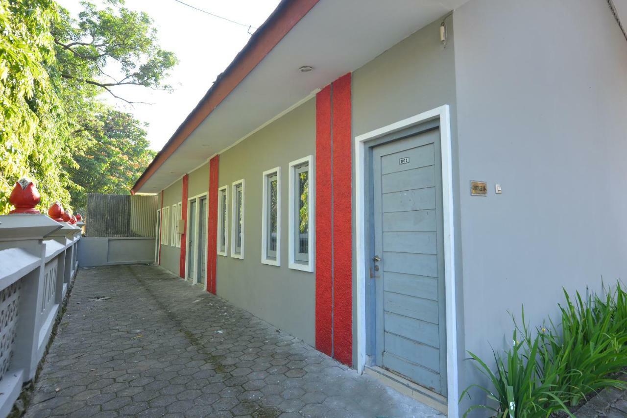 Oyo 743 Garden Guesthouse Maguwo Екстериор снимка