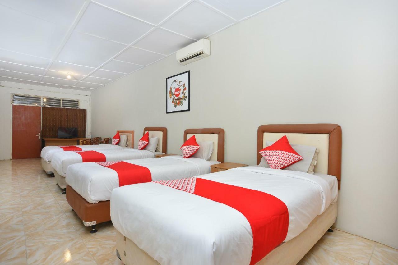 Oyo 743 Garden Guesthouse Maguwo Екстериор снимка