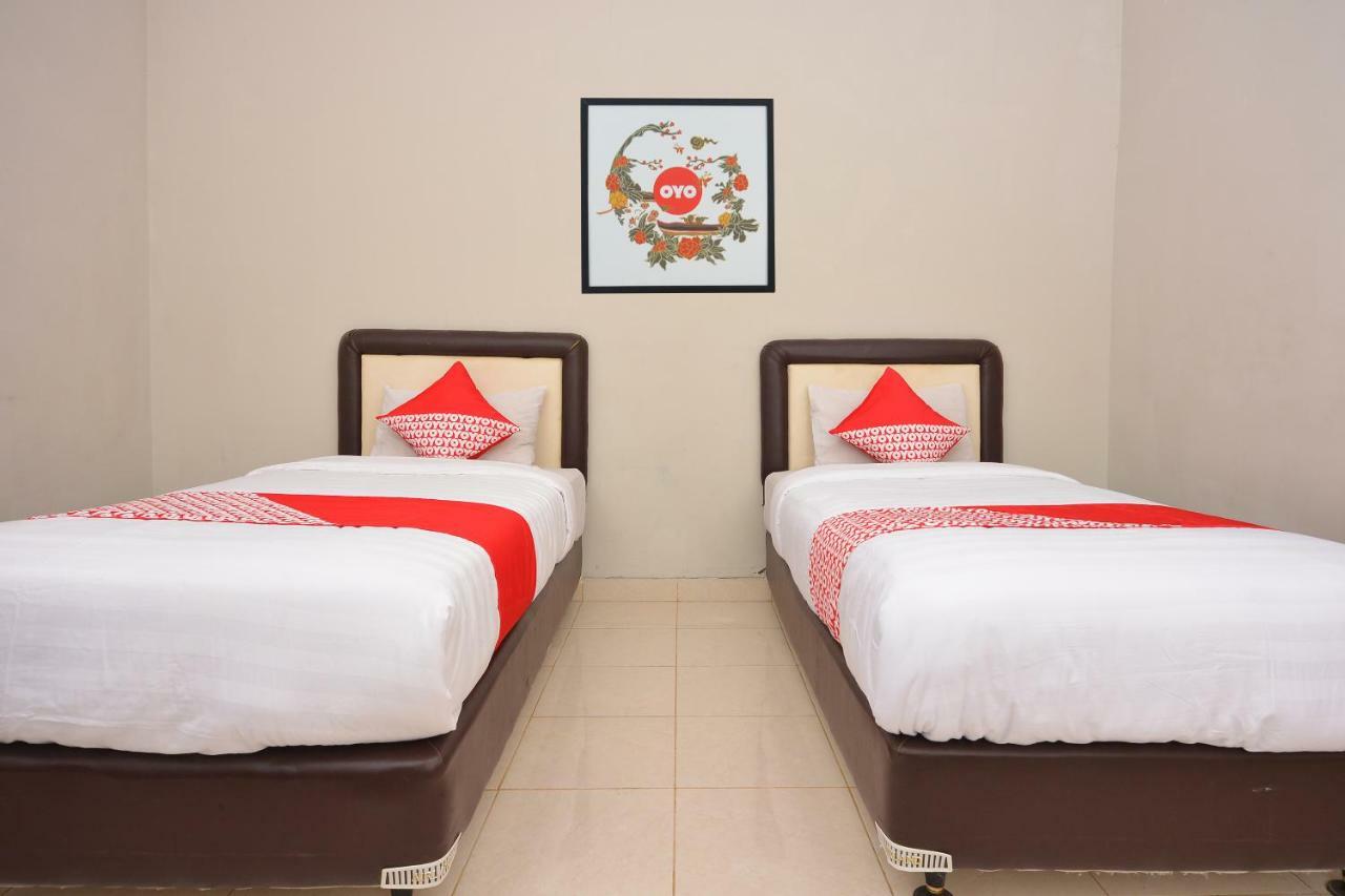 Oyo 743 Garden Guesthouse Maguwo Екстериор снимка
